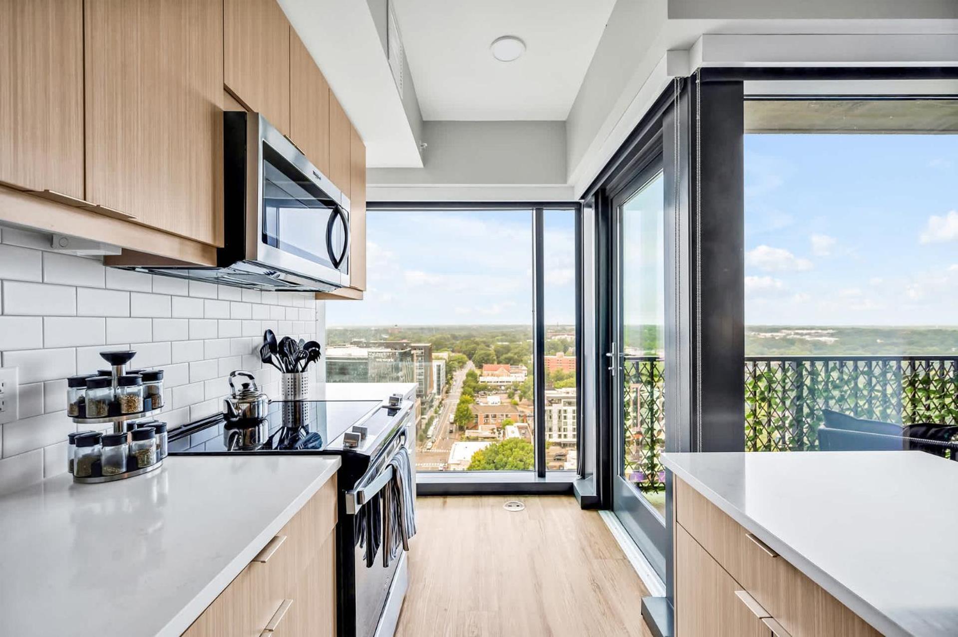 High-Rise Apt Raleigh Free Parking & Sunset View 1 Екстер'єр фото